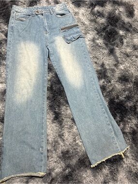 SHEIN Light Blue Wide-Leg Flare Jeans with Utility Pocket